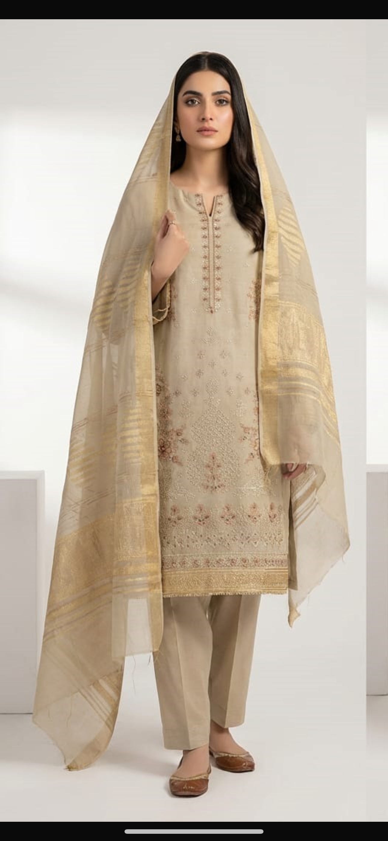 Embroidered Lawn 3pc